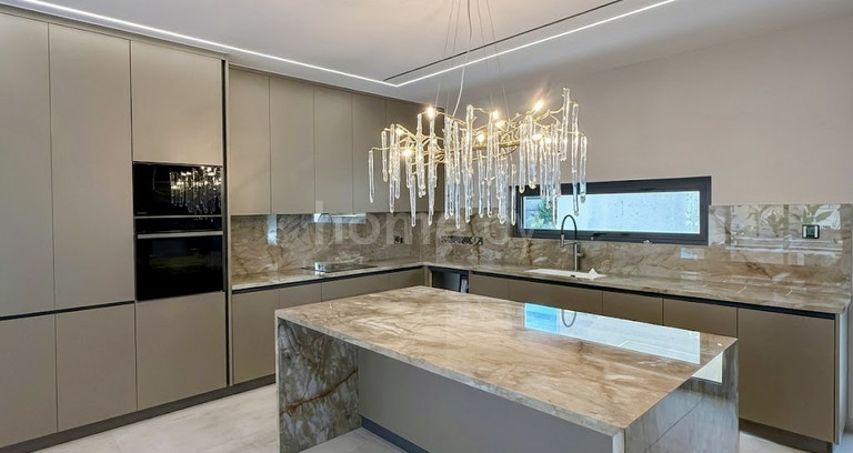 Villa to rent in Limassol