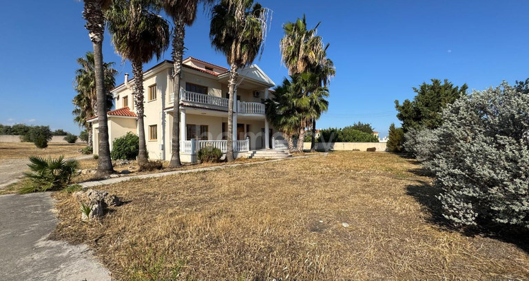 Villa to rent in Larnaca