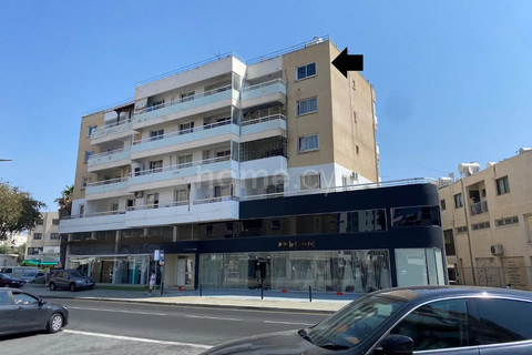 Lägenhet på högst våning till salu i Larnaca