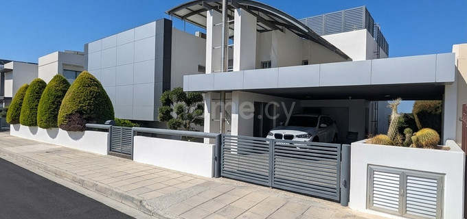 Villa to rent in Limassol