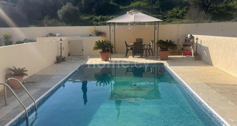 Villa to rent in Limassol