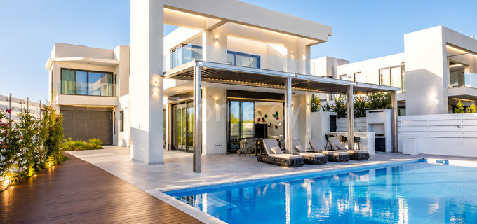 Villa for sale in Ayia Thekla