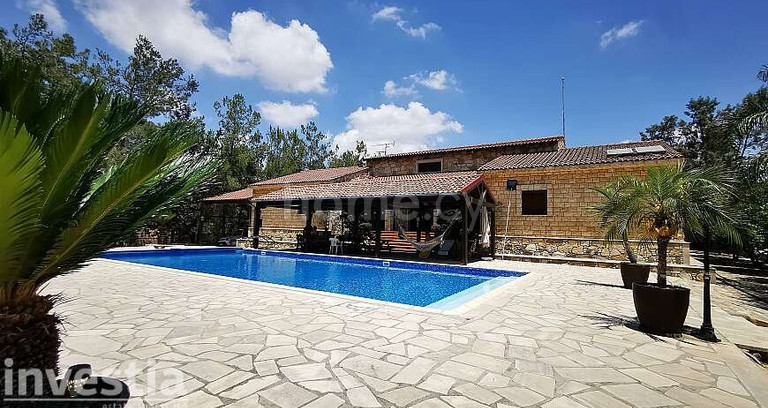 Villa for sale in Larnaca