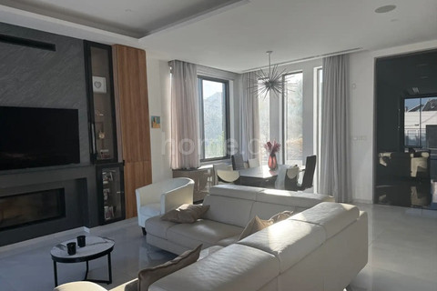 Semi-detached house to rent in Nicosia