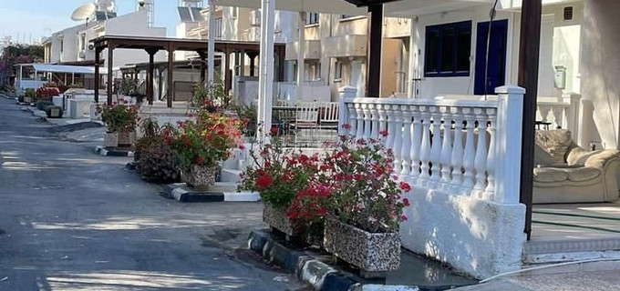 Ημιαυτόνομη μονοκατοικία προς πώληση - Λάρνακα