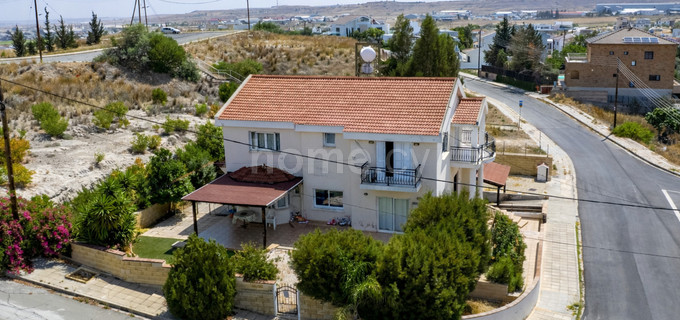 Villa in Nicosia zu verkaufen