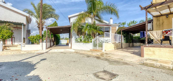 Villa a la venta en Ayia Thekla