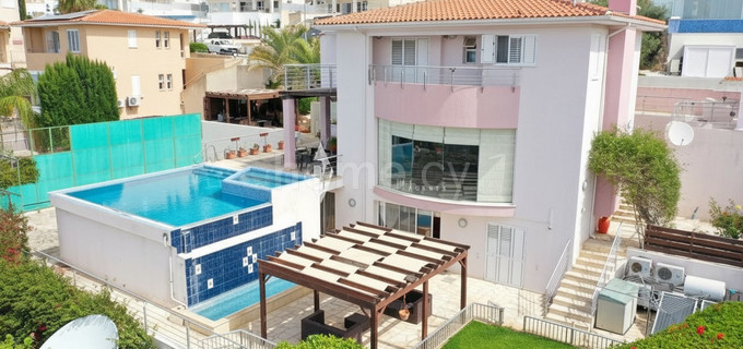 Villa till salu i Paphos