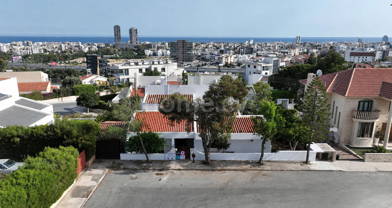 Villa à vendre à Limassol