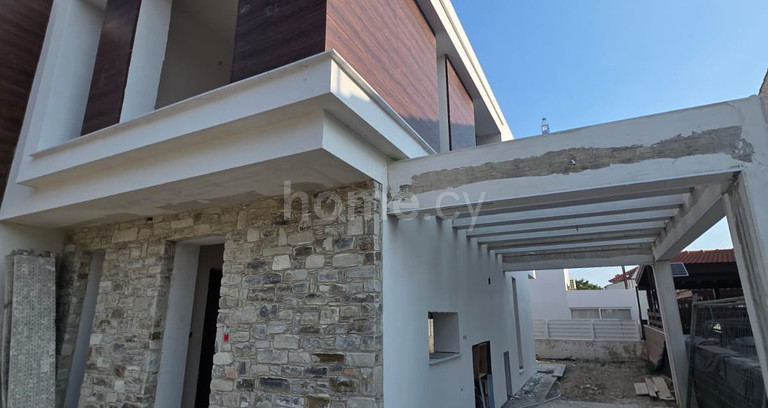 Ground floor apartment for sale in Larnaca