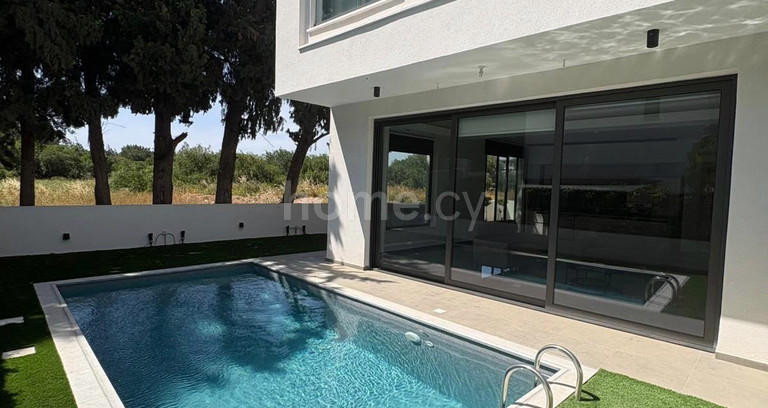 Maison mitoyenne à vendre à Limassol