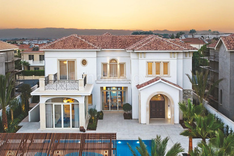 Villa for sale in Larnaca
