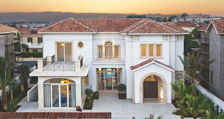 Villa for sale in Larnaca