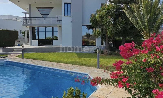 Villa a la venta en Limassol