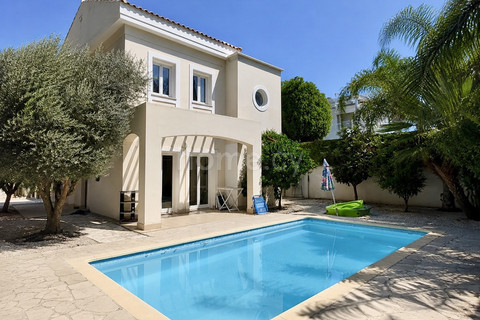 Villa to rent in Limassol
