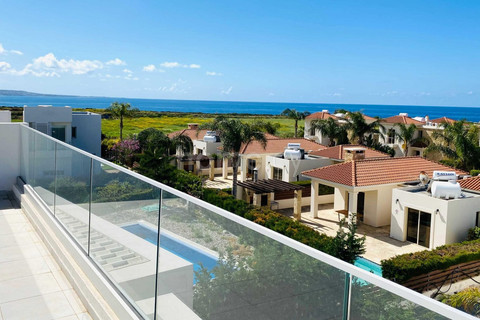 Villa à vendre à Peyia
