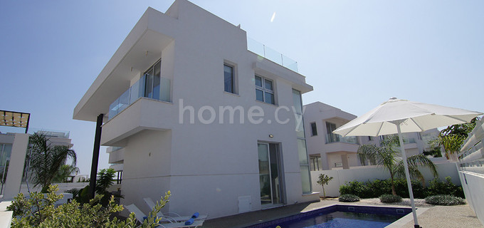 Villa for sale in Pernera