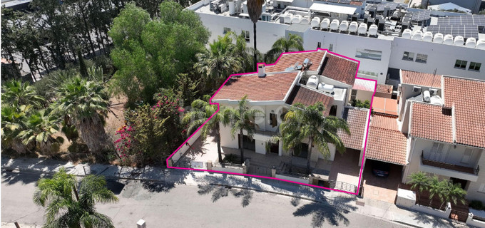 Villa in Nicosia zu verkaufen