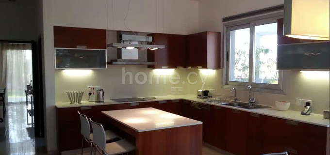Villa in Nicosia zu verkaufen
