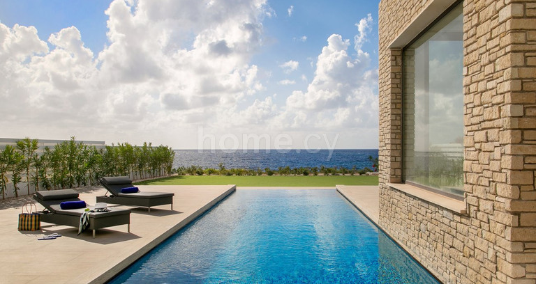 Villa for sale in Paphos