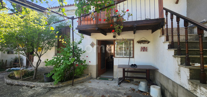 Villa in Nicosia zu verkaufen