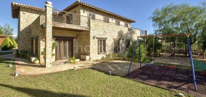 Villa till salu i Limassol