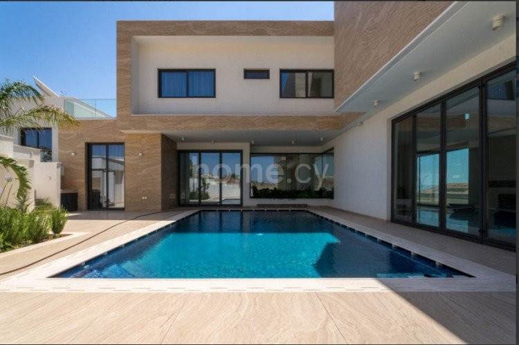 Villa for sale in Limassol