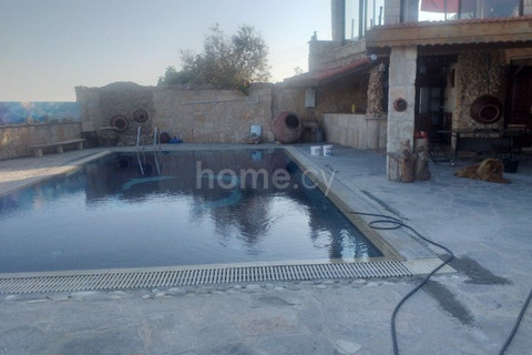 Semi-detached house to rent in Limassol