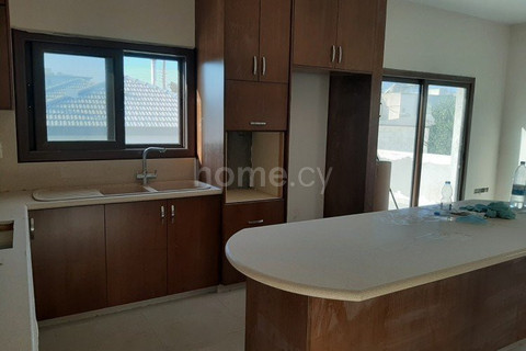 Villa to rent in Limassol