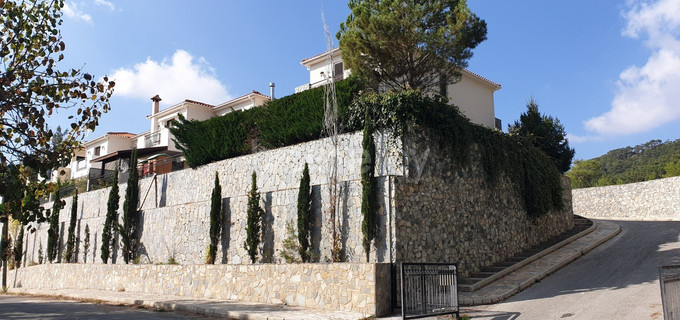 Bottenvåningslägenhet till salu i Limassol