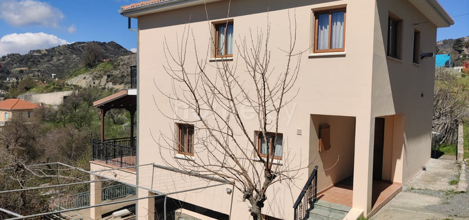 Villa to rent in Limassol