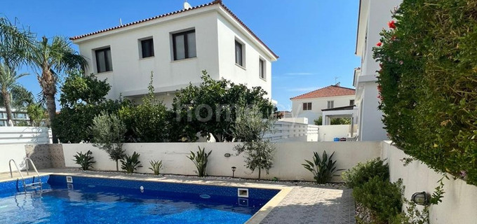 Villa to rent in Larnaca