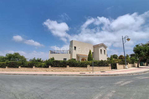 Villa for sale in Paphos