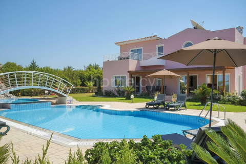 Villa for sale in Paphos