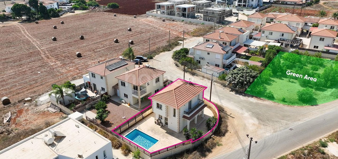 Villa for sale in Larnaca