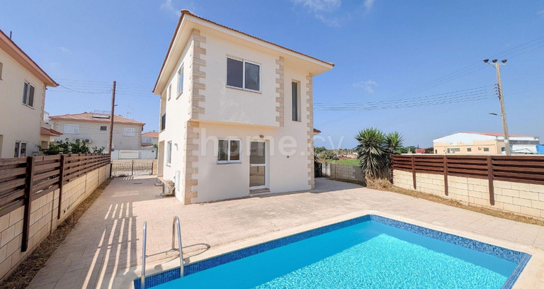 Villa for sale in Larnaca
