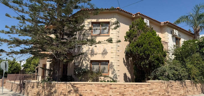Hus till salu i Larnaca