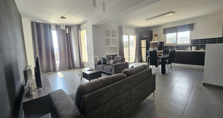 Top floor apartment to rent in Limassol