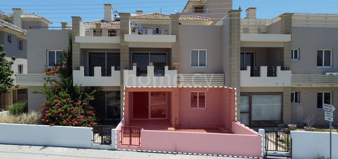 Mieszkanie na parterze na sprzedaż w Larnaca