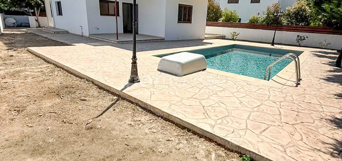 Villa in Larnaca zu verkaufen