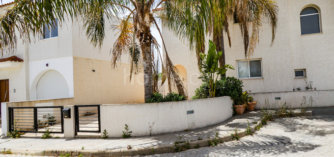 Villa for sale in Paralimni