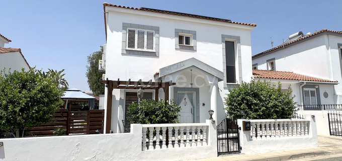 Villa till salu i Vrysoulles