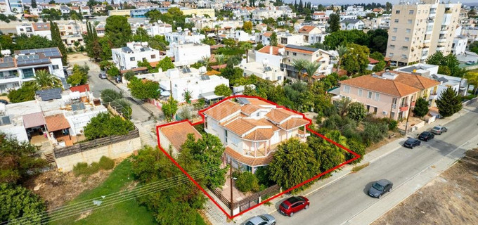 Villa in Nicosia zu verkaufen