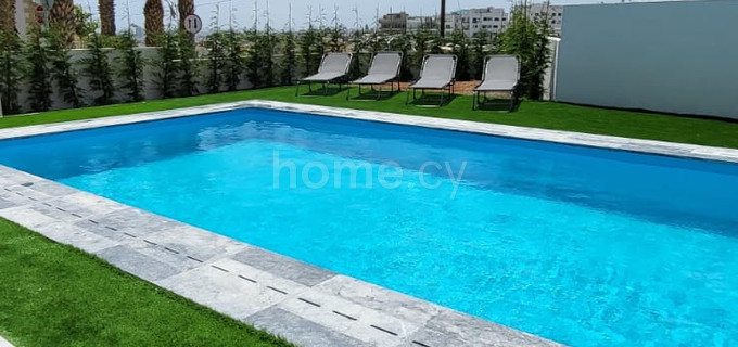 Apartamento en la planta superior para alquilar en Limassol