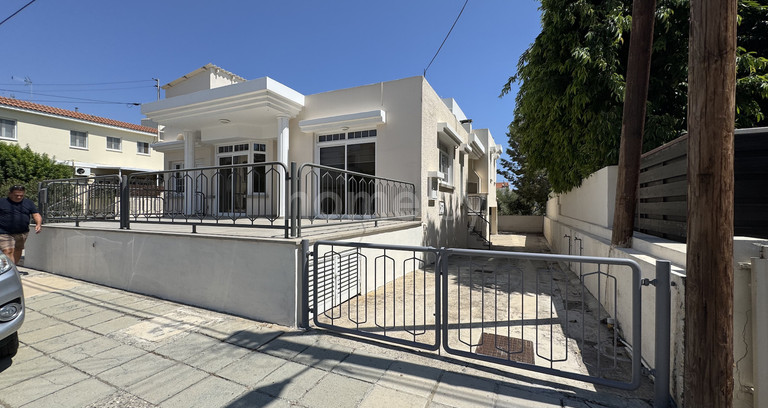 Bungalow to rent in Larnaca