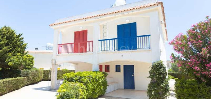 Semi-detached house to rent in Larnaca